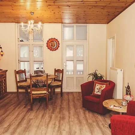 Villa-miramar Hotel