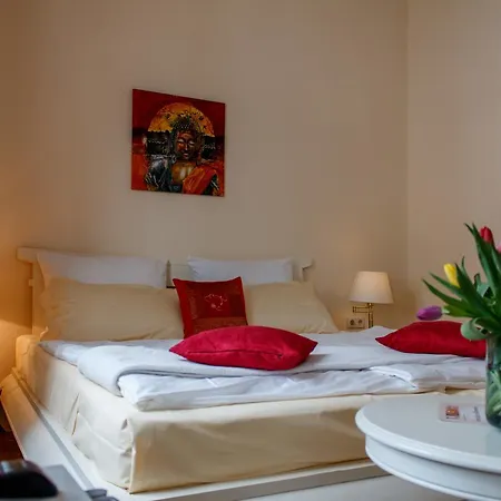 Hotel Villa-miramar 3*