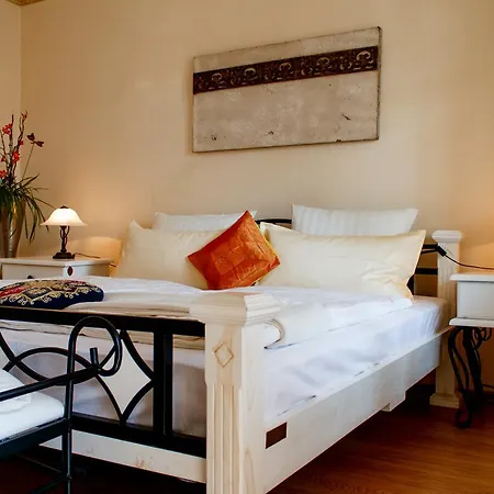Villa-miramar Hotel 3*