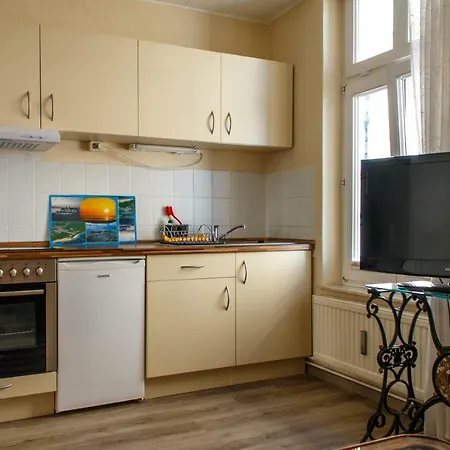 Villa-miramar 3*